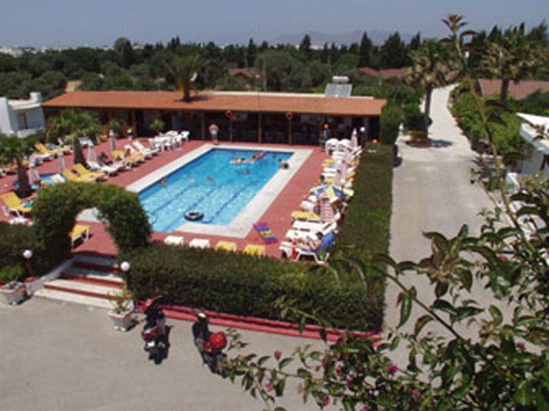 Sandys Studios Apartments And Log Villas Psalidi  Exterior foto