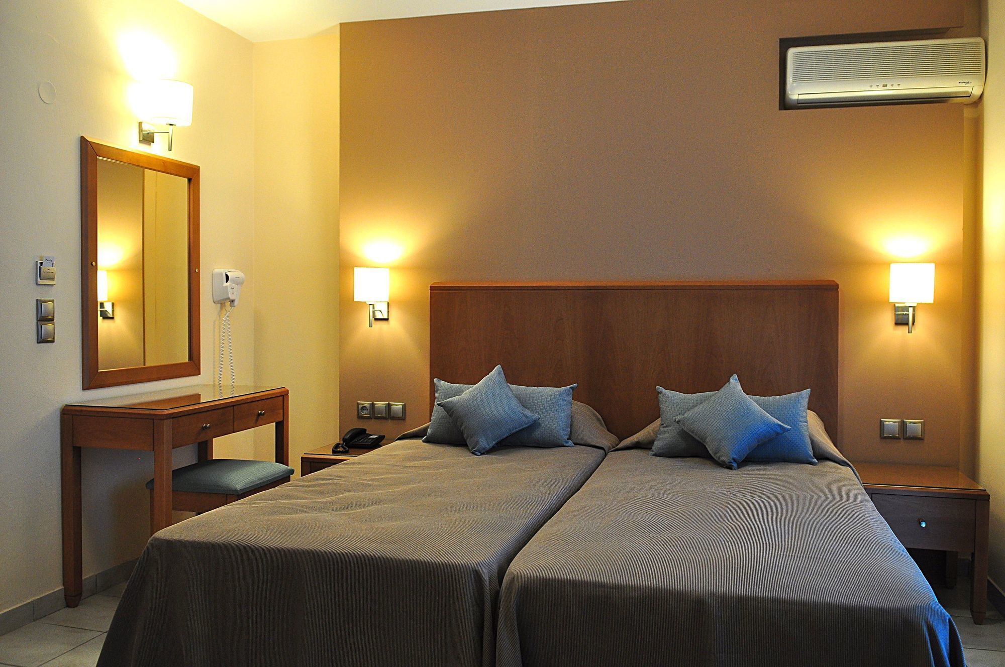 Sandys Studios Apartments And Log Villas Psalidi  Exterior foto