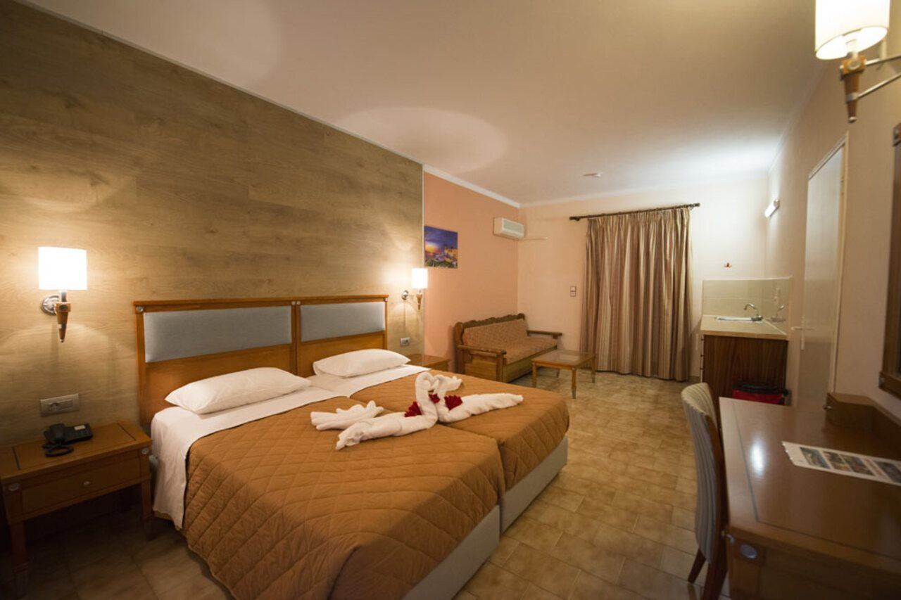 Sandys Studios Apartments And Log Villas Psalidi  Exterior foto